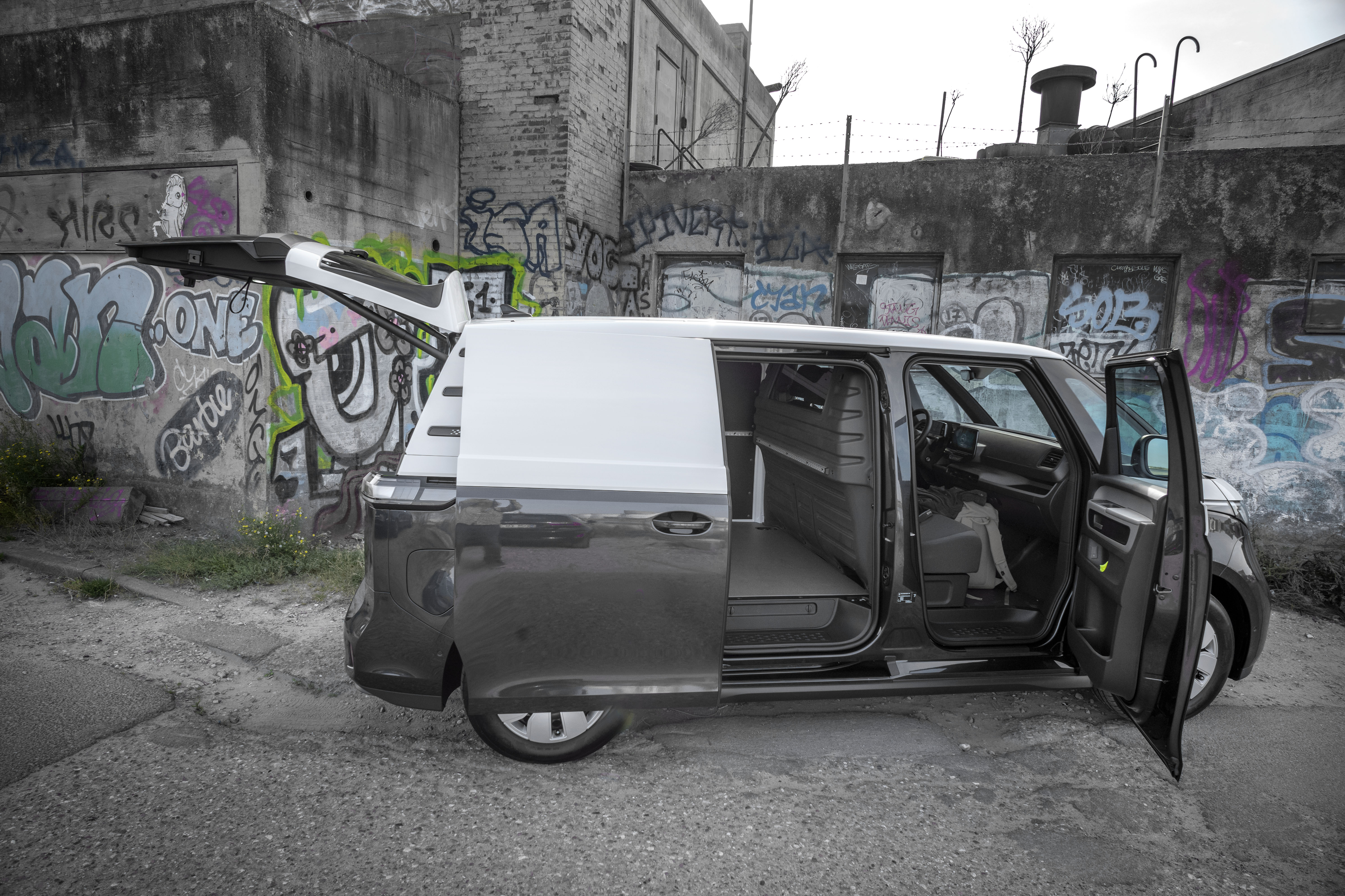 Första skåpbilen i ID-familjen